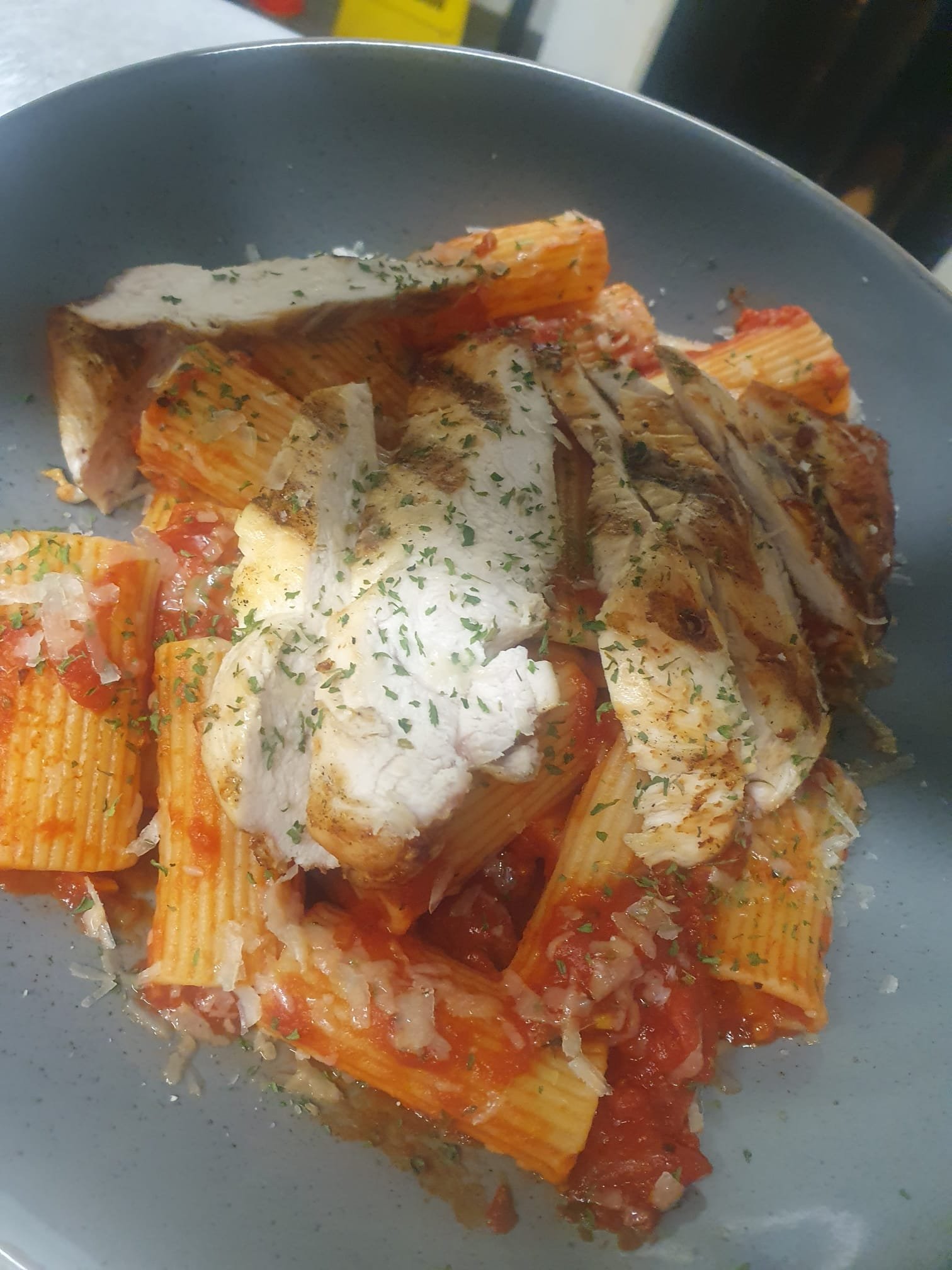 RIGATONI ARRABIATTA